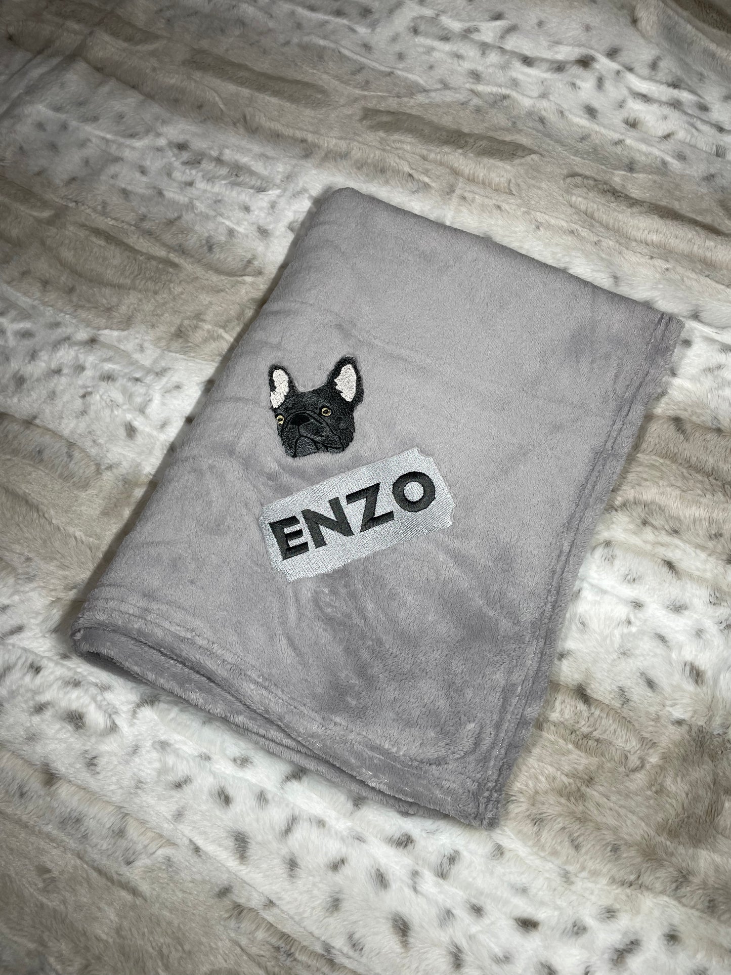 Medium Pet Portrait and Name Blanket